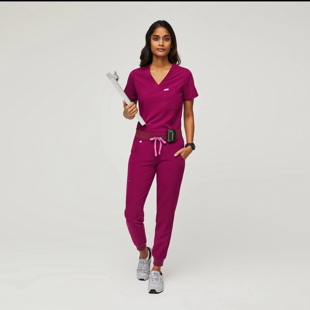 XS FIGS SCRUB SET